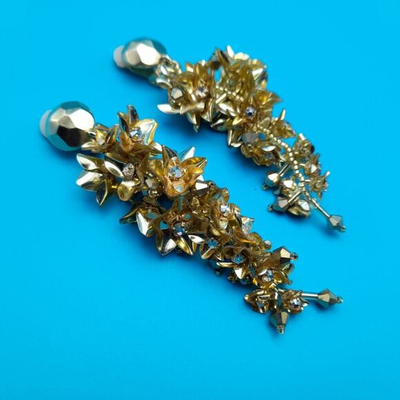 Oscar de la Renta Flower Vine Clip-On Earrings - Picture 10 of 10